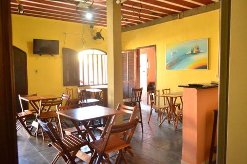 Restaurant, Pousada ateliê flat residência in Cabo Frio