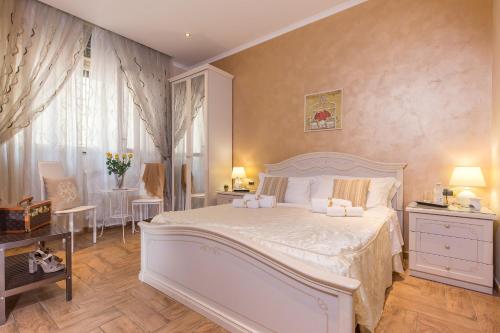 Starry Rome Guest House 2