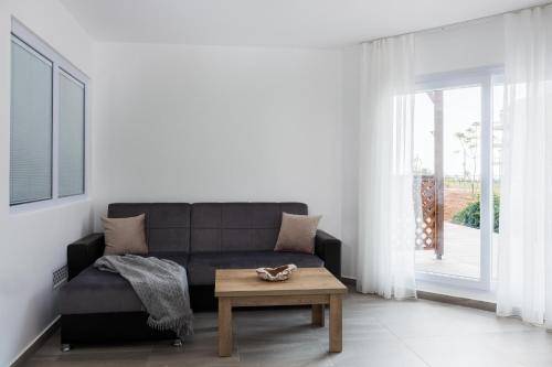 Olive Smart Apartment with Sea View