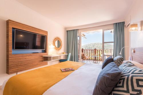 Shared lounge/TV area, Hotel de l'Esterel Pierre & Vacances in Saint-Raphael