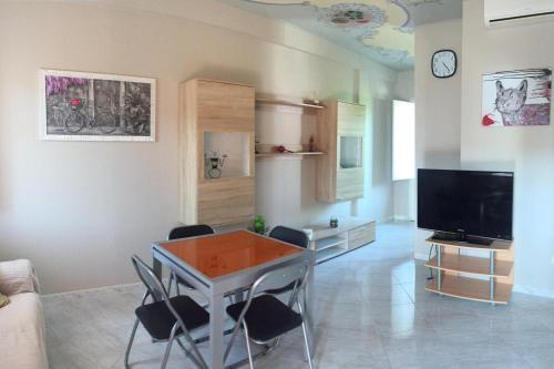  Criemy, Pension in Assemini