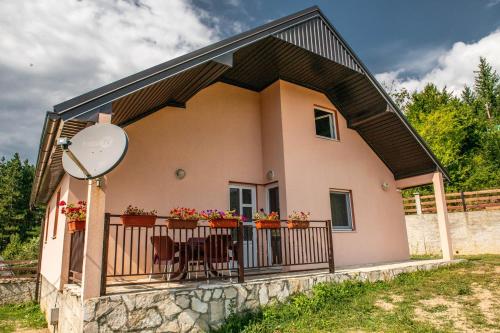 B&B Kolašin - Forest Paradise - four bedroom villa - Bed and Breakfast Kolašin