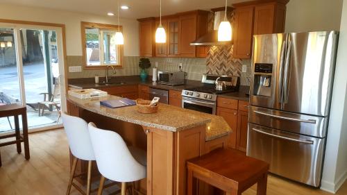 Water View Home in Bryn Mawr-Skyway