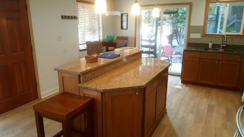 Water View Home in Bryn Mawr-Skyway