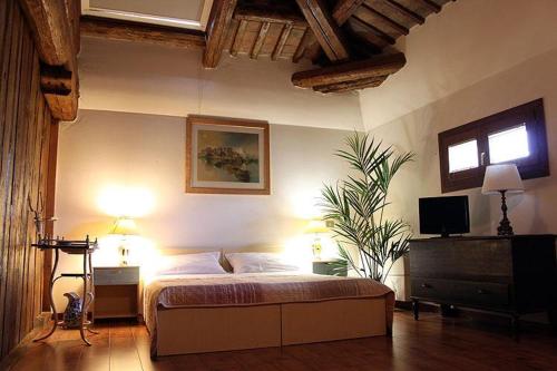 1 queen bed