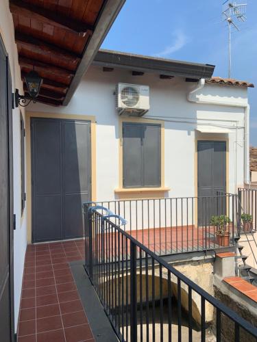  House S&D, Pension in Giarre