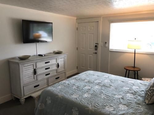 The Surf Beach Motel – Amelia Island, FL