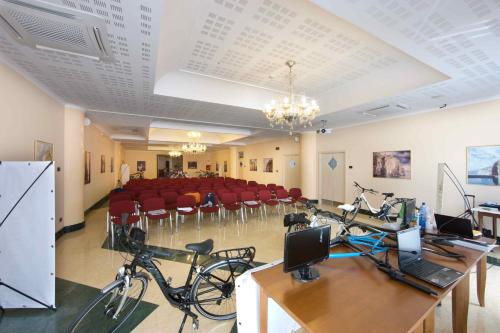 Ulisse Deluxe Hostel - image 3