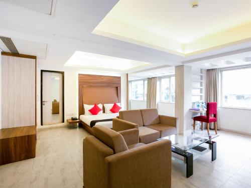 Facilities, The Roa Hotel in Ghatkopar