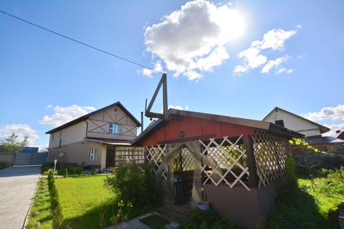 House with Sauna and Pool