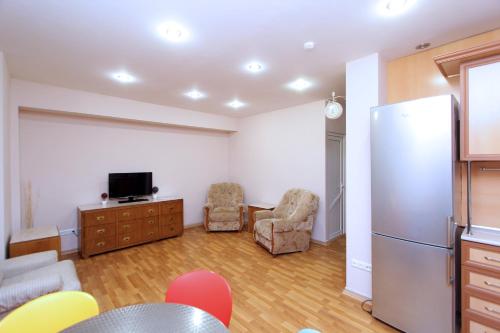 Top Apartments - Yerevan Centre - image 4