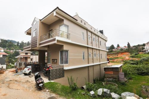 A Hotel Com Oyo 47723 Pubg Cottage Hotel Ooty India Price