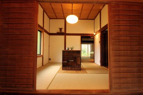 Pintu masuk, HISOM in Oda