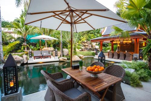 Villa on The Rocks, 4 bedrooms, Phuket, Hat Surin (foto 7)