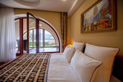 Belgorod Hotel - image 4