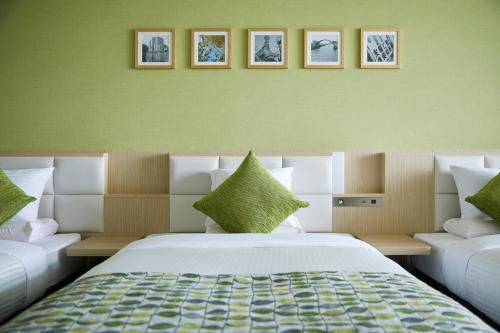room detail thumbnail 1