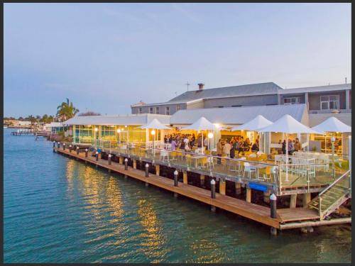 شرفة/ تراس, The Parade Hotel in بانبورى