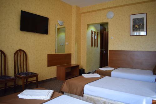 Slavyanska Beseda Hotel - image 13