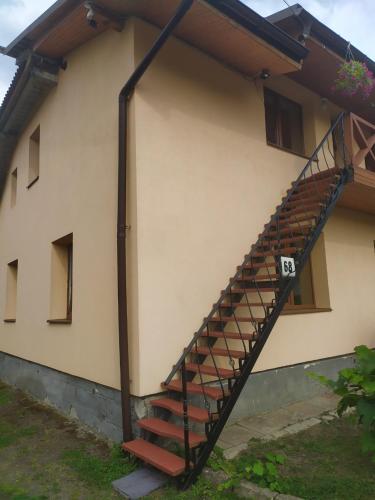 Садиба у Богдана, Skole (zdjęcie 8)