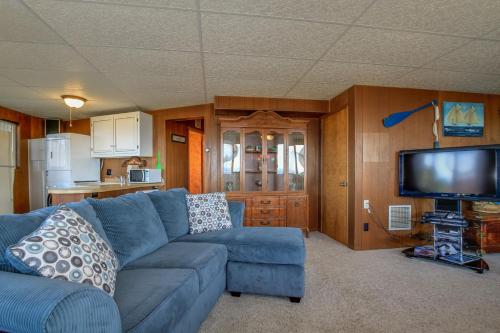 Carousel House in Pacific City - image 4