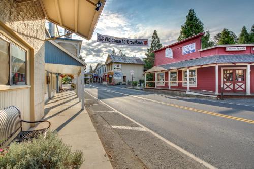 Hummingbird House (02/256) - image 2