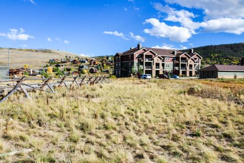 Penthouse Suite at The Lodge at 10 Mile Creek - image 4
