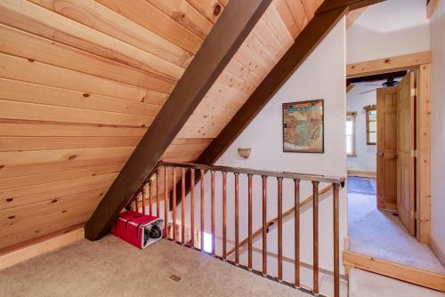 Cozy Truckee Getaway