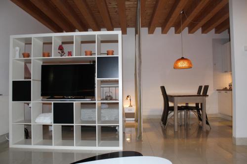 Tre Archi Garden Apartment - image 2