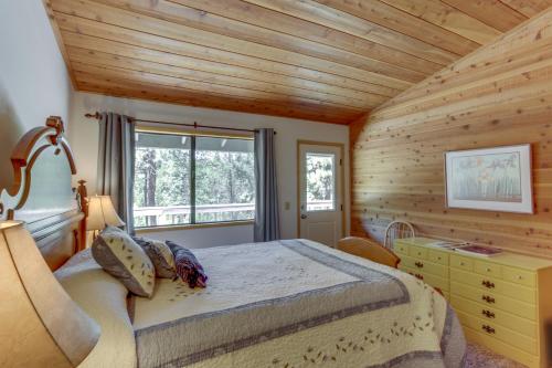 17066 Cooper Drive-Spring River Lodge - image 4