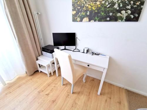 GASTEIN by ROCKCHAIR Apartments l SUPERHOST Status l 2 Bedrooms Boxspringbeds 1,5 Bathrooms - Cozy Family & Business Flair welcomes you!, Berlino (foto 8)