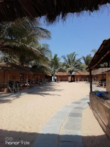 Blue Corner Beach Huts & Restaurant