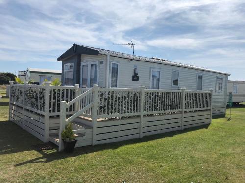 Spacious Holiday Home - Romney Sands, Littlestone-on-Sea