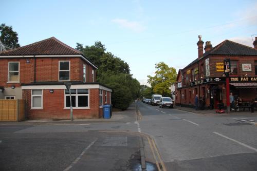 Contractor friendly with parking, WiFi and comfy beds from 'TOBS Norwich'