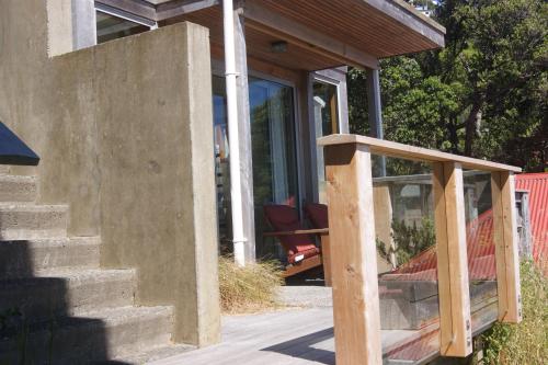 Entrance, Oriental Bay At Its Best in Oriental Parade