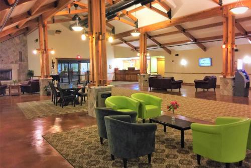Lobby, The Montcler Hotel - Redberri Luxury Collection in Sandwich (IL)