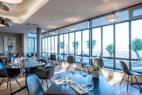 餐廳, Les Flots - Hôtel et Restaurant face à l'océan - Châtelaillon-Plage (Les Flots - Hotel et Restaurant face a l'ocean - Chatelaillon-Plage) in 沙泰萊隆普拉格