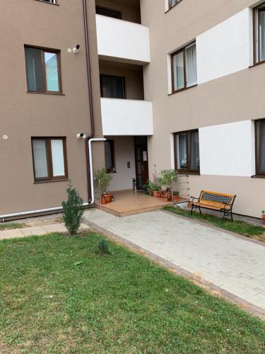 Apartament 23