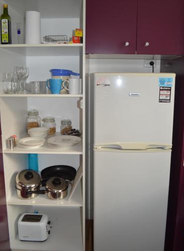 Kitchen, Waterfall Cottage in Arthurs Seat / Main Ridge