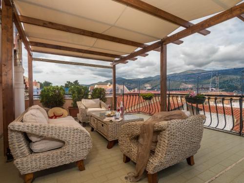 Nikos Attic with large terrace in Argostoli