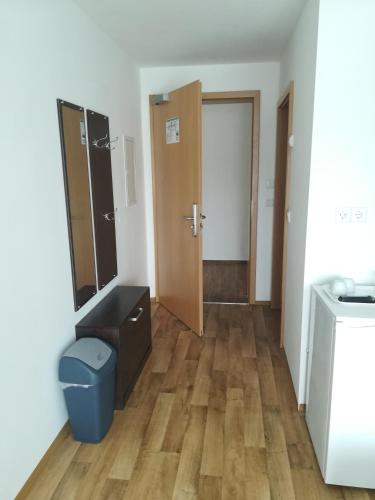Jura Hotel - image 4
