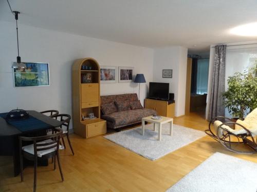  2-Zimmer Apartment Inntalblick, Pension in Ampass