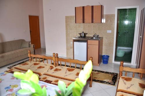One-Bedroom Apartment image 10