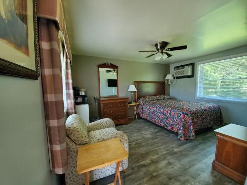 High Springs Country Inn