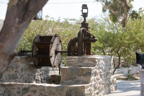  Peratsi Stone Mansion in Agkidia