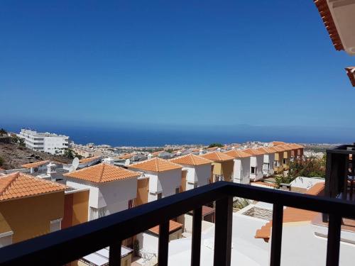 Villa Roque del Conde 3 with fantastic sea view, terrace, pool, Wifi, SAT-TV, garage