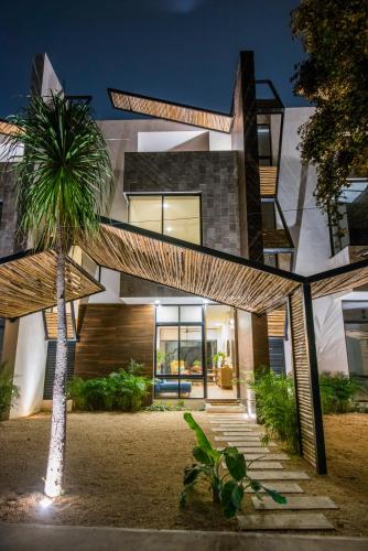Two-Bedroom House image 1