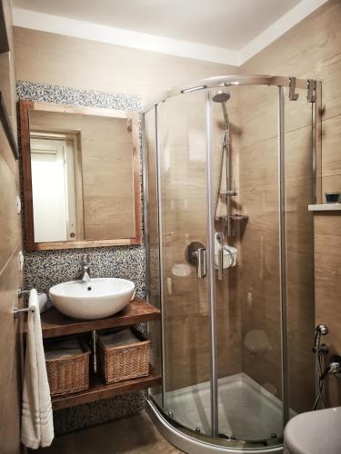 Vannituba, Etesia Vacation Home in Aci Trezza