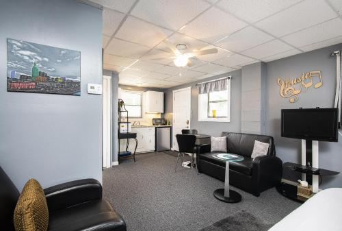 Music Valley Studio - No Fees - Opryland Area detail