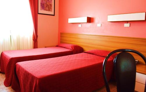 Hotel Rosy – Milan, DC