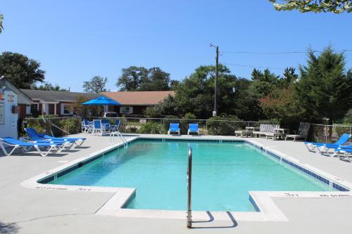 Cape Pines Motel - 수영장
